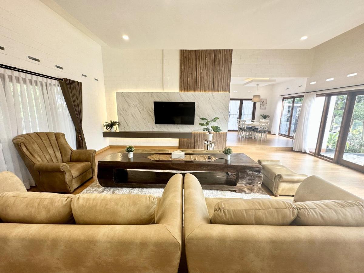 Villa Putih Le Cordon บันดุง ภายนอก รูปภาพ